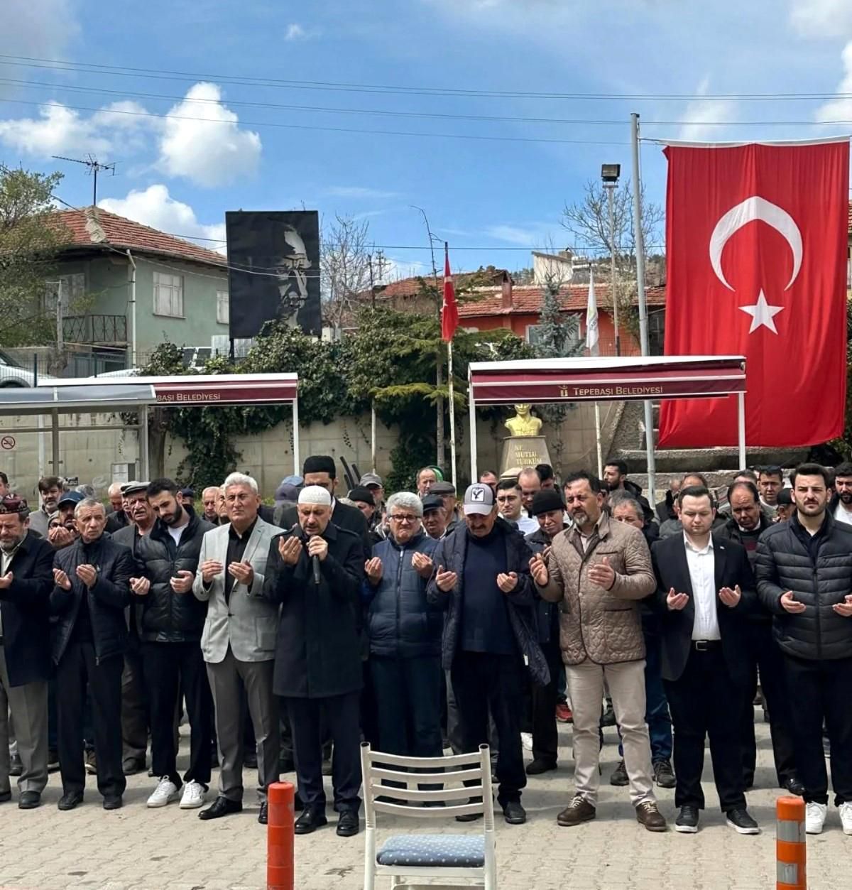 Gündüzler Mahallesi'nde yağmur ve şükür duası yapıldı