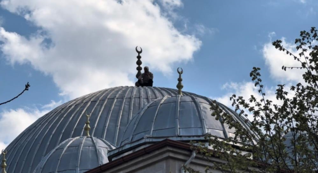 intihar etmek icin cami catisi 19741158 7756 1 m