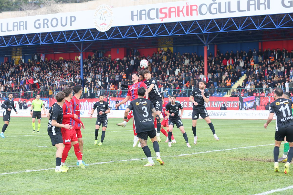 Mardin 1969 Spor, Kahramanmaraş İstiklal Spor'u yenerek Play-Off'u garantiledi