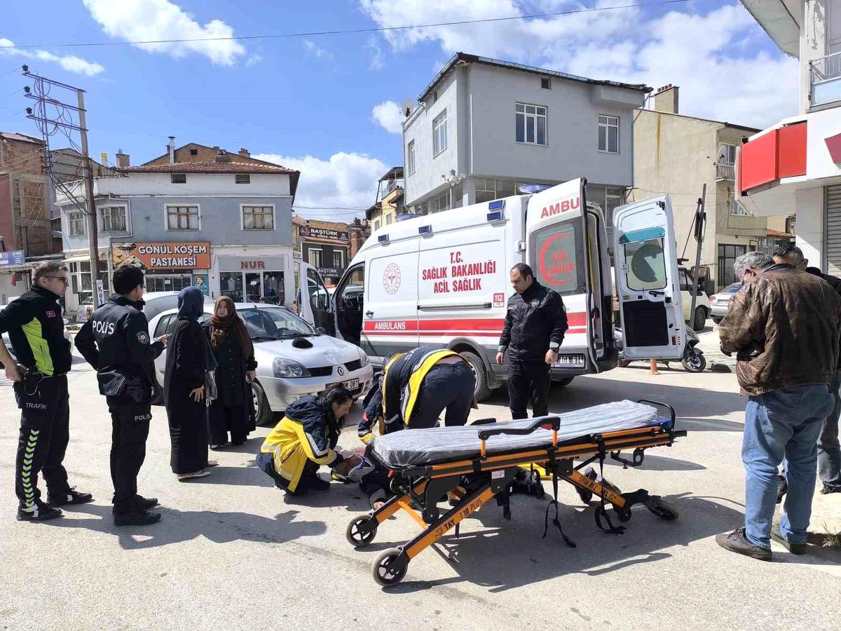 Otomobilin çarptığı yaya yaralandı
