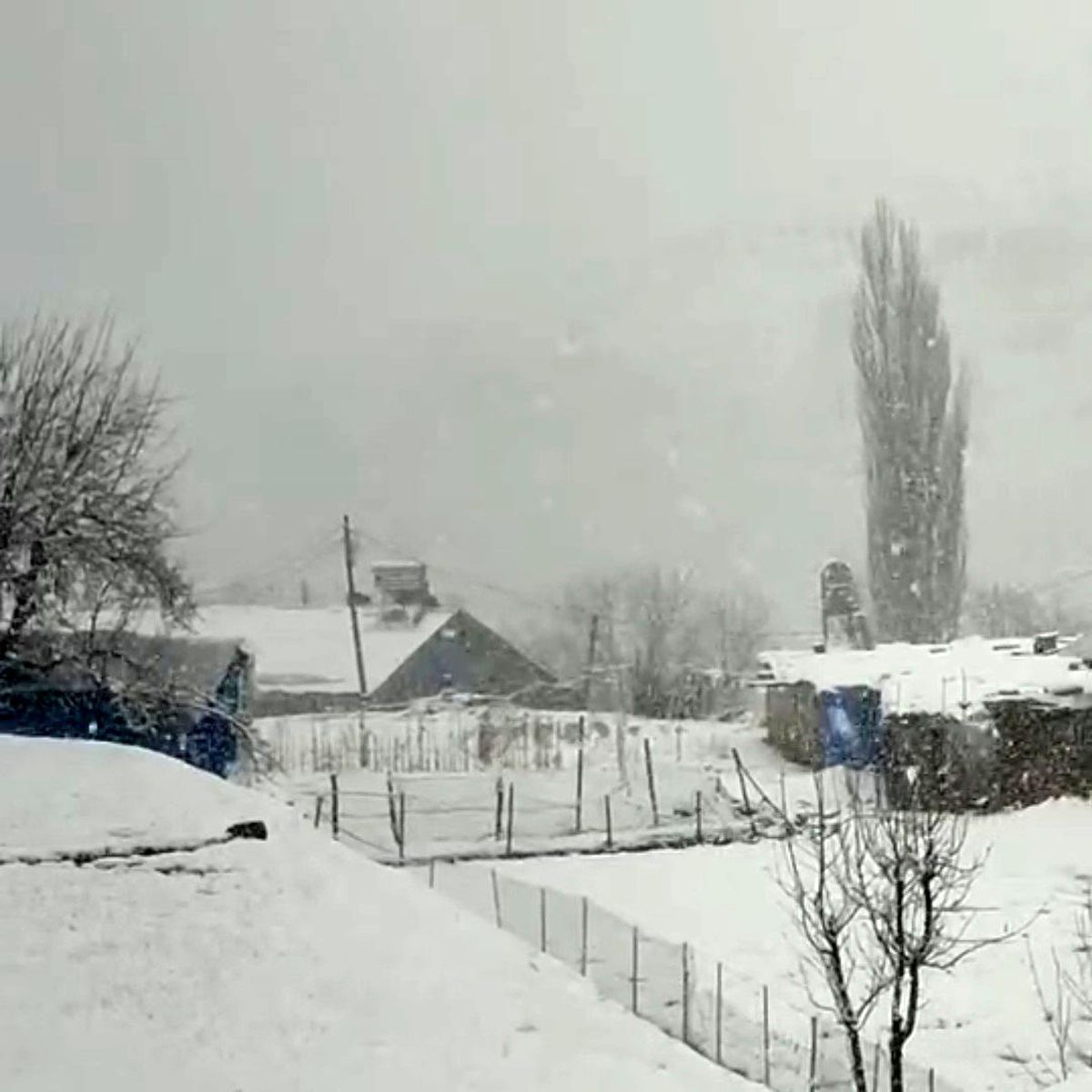 Siirt'te nisan ayında kar sürprizi