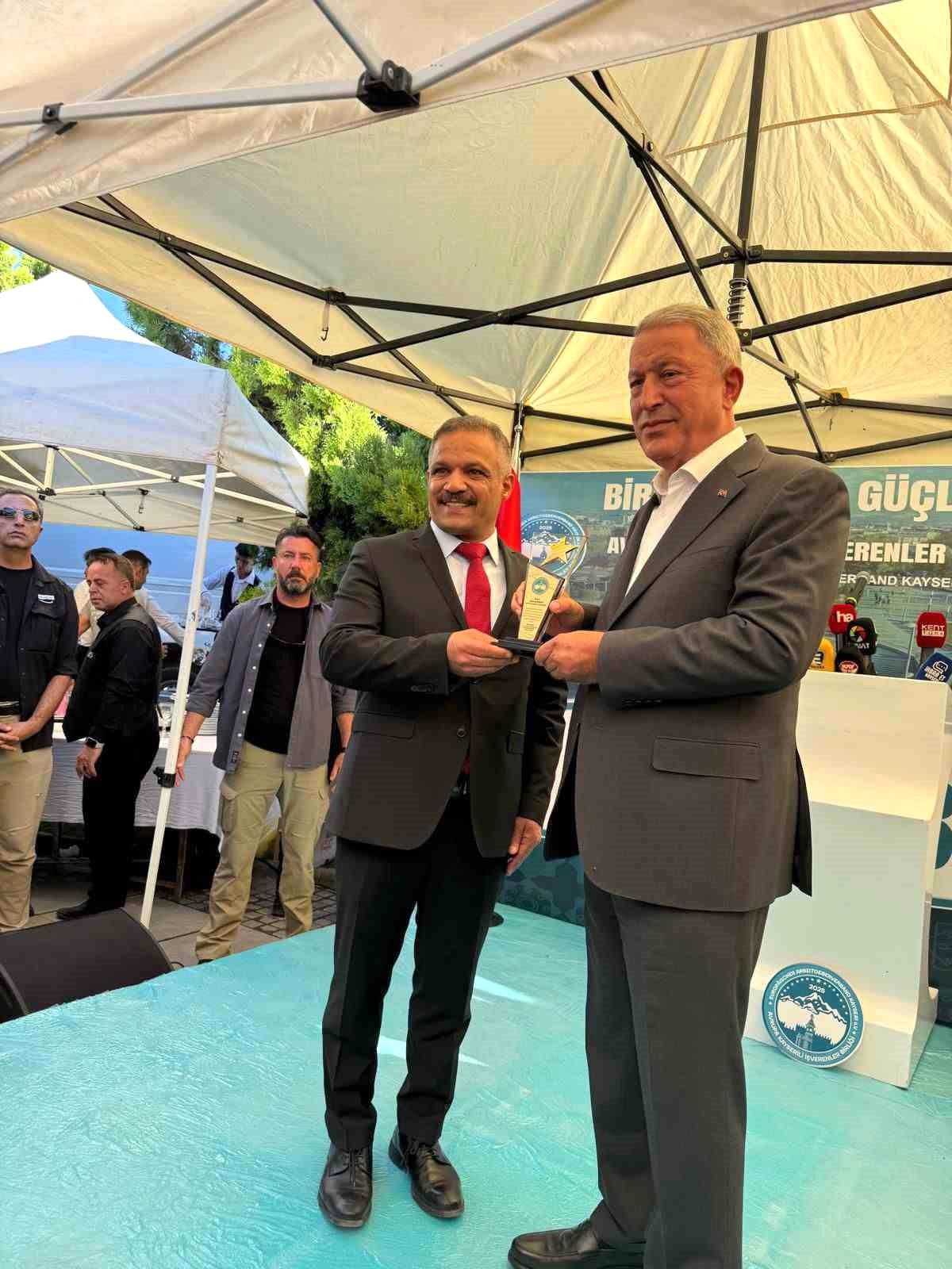 AKİB'den Hulusi Akar'a destek: "Türkiye'nin gururu, Kayseri'nin onurudur"