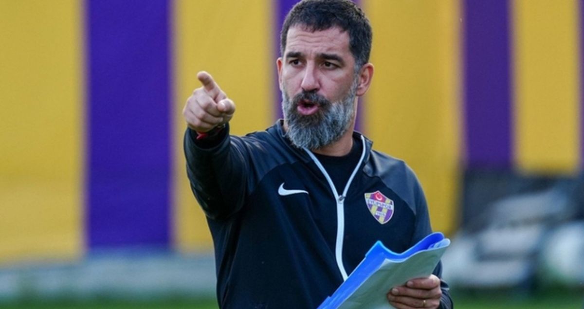 Arda Turan kimdir? Arda Turan kaç yaşında, nereli, hangi takımlarda oynadı?