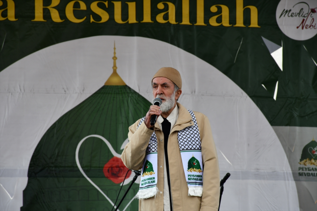 batmanda kutlu dogum haftasi e 19743295 8423 2 m