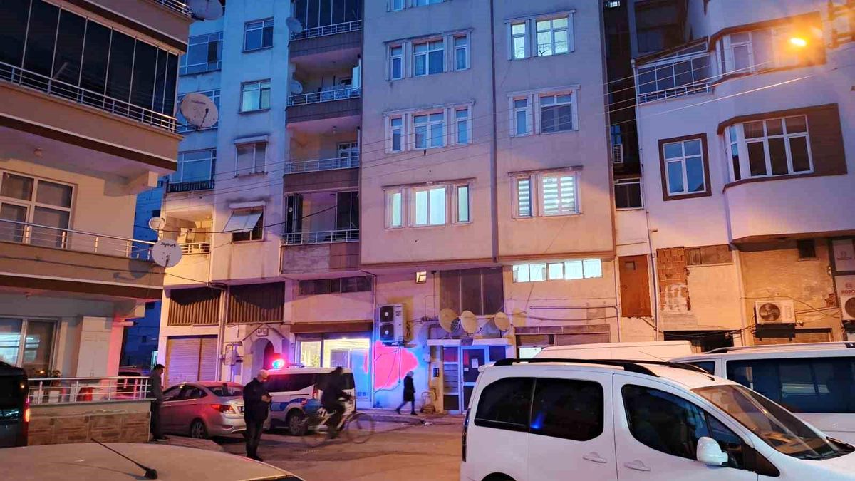 Duş alırken düşen 62 yaşındaki adam hayatını kaybetti