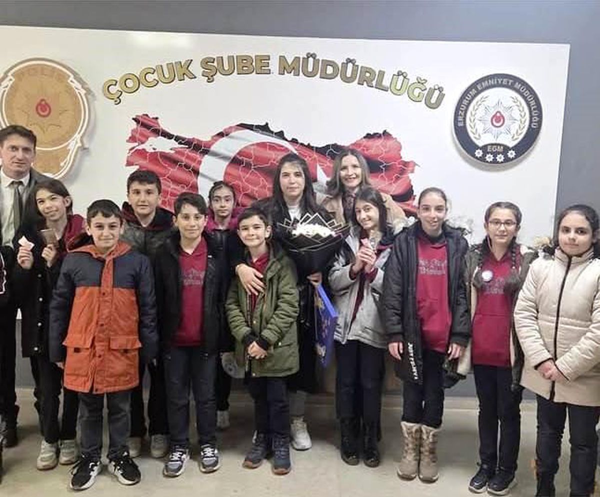 Faik Güngör Ortaokulu'ndan polis haftası ziyareti