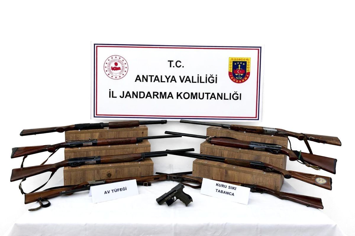 Jandarma'dan ruhsatsız silah operasyonu