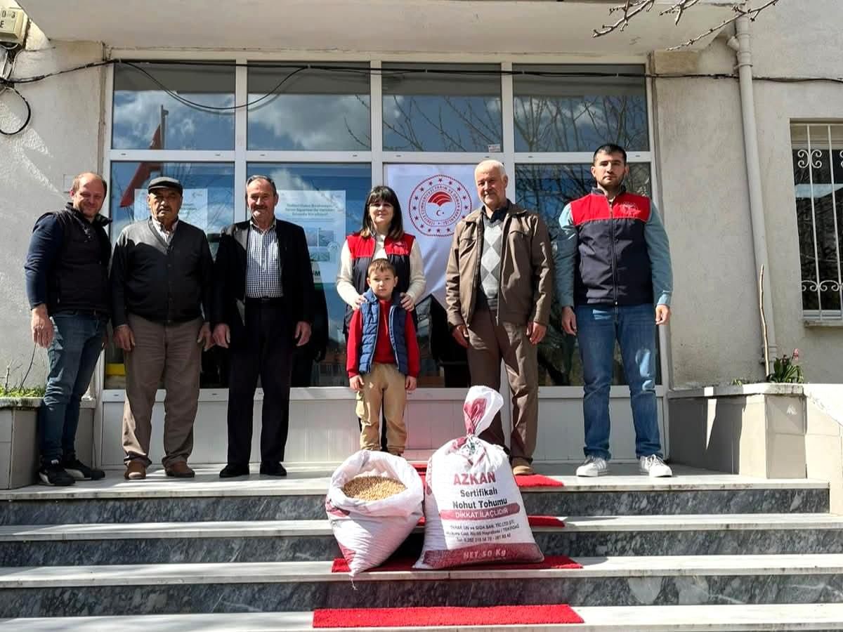 Kırklareli'de aspir ve nohut tohumları üreticiyle buluştu