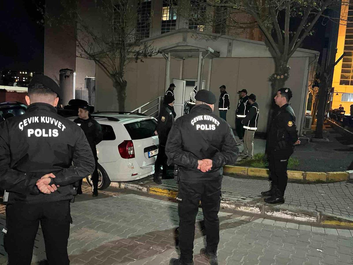 Uyuşturucu ve fuhuş soruşturmasında gözaltına alınan ünlü isimler sağlık kontrolünden geçti