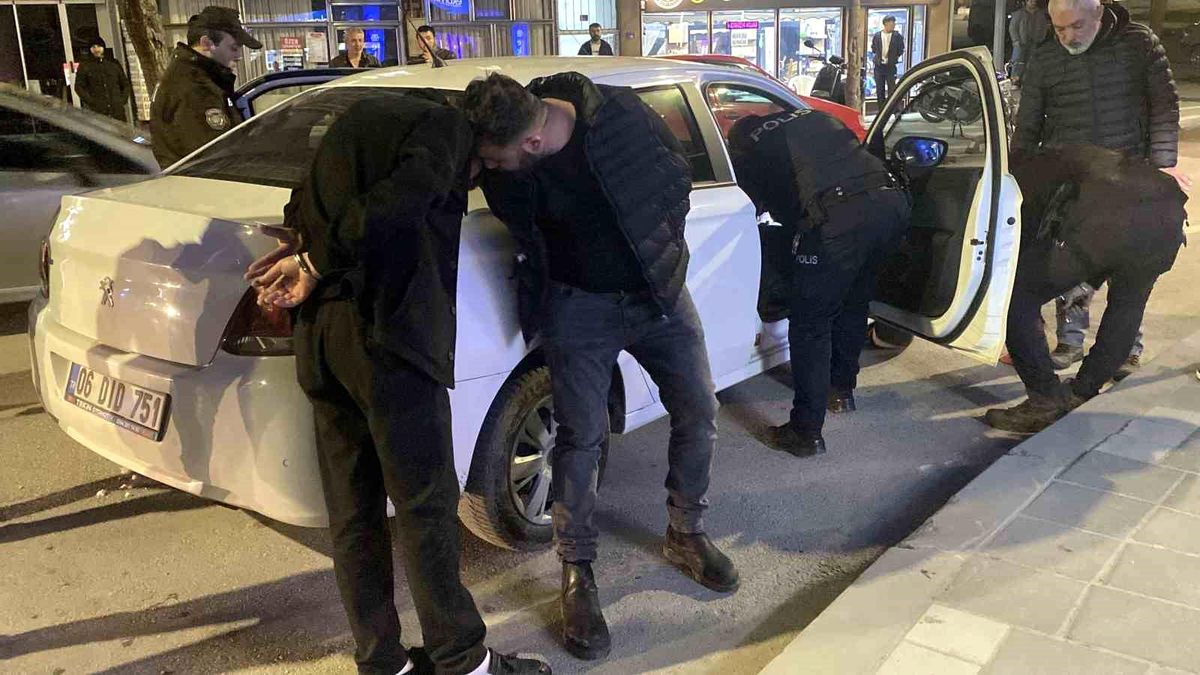 Bolu'da alacak verecek kavgasında silahlar konuştu