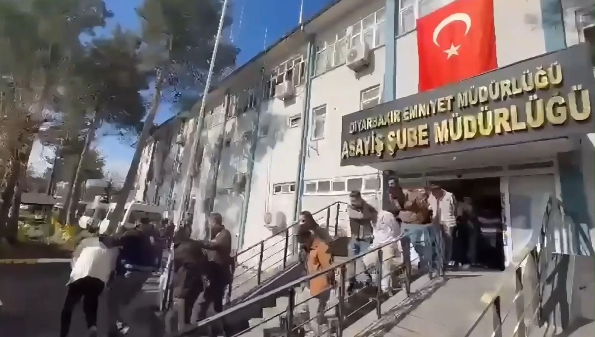Diyarbakır merkezli 4 ilde dolandırıcılara 'Suflör' operasyonunda 10 tutuklama