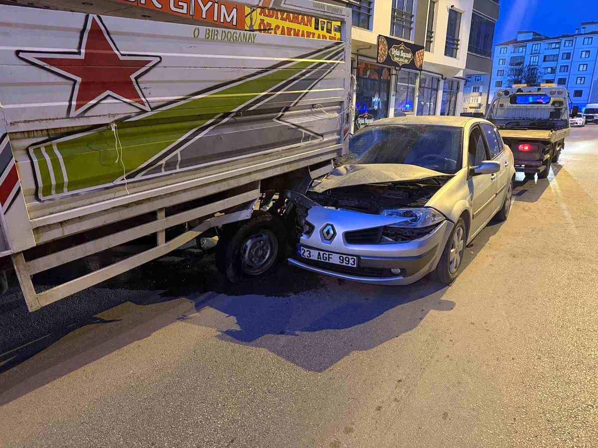 Elazığ'da trafik kazası: 1 yaralı