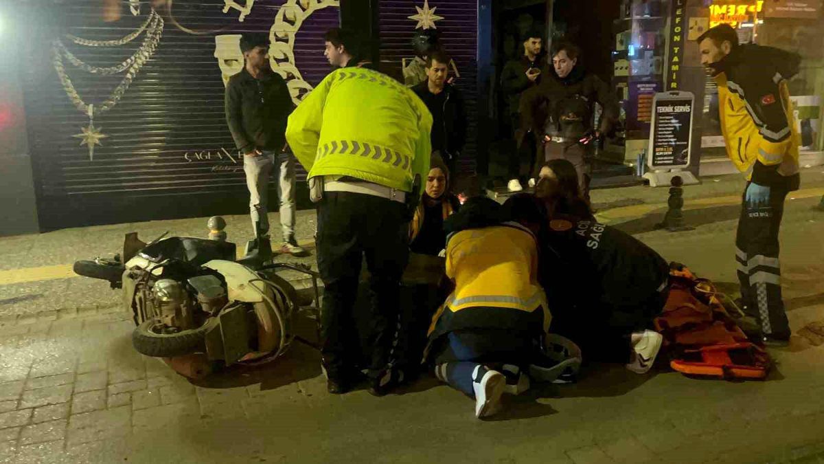 Sinop'ta iki motosiklet çarpıştı: 2 yaralı