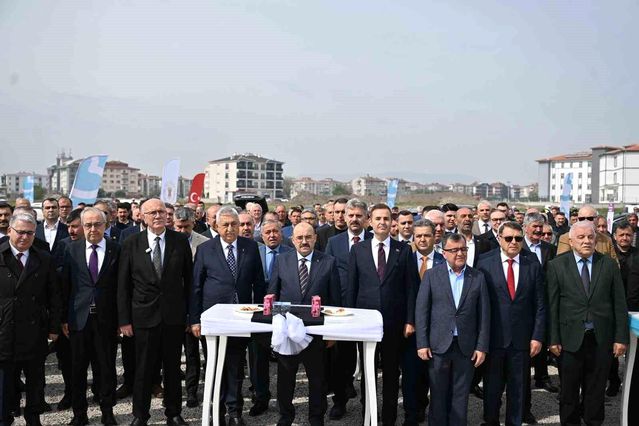 Başkan Akın: “Esnaf kazanırsa Balıkesir kazanır”