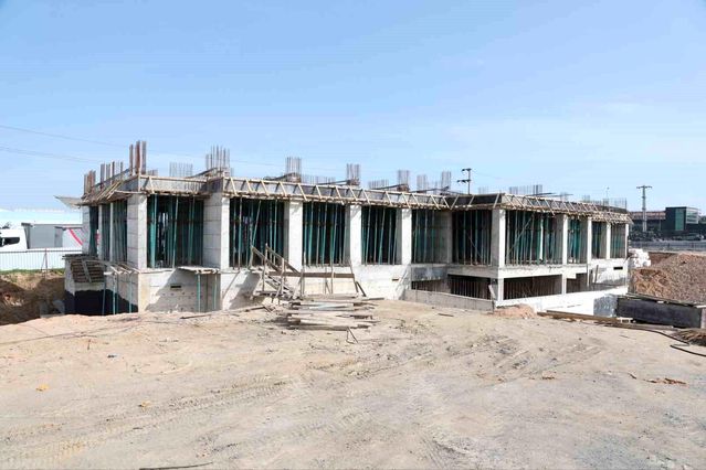 Çayırova’da 200 yataklı hastane ve meslek lisesi inşaatları hızla yükseliyor