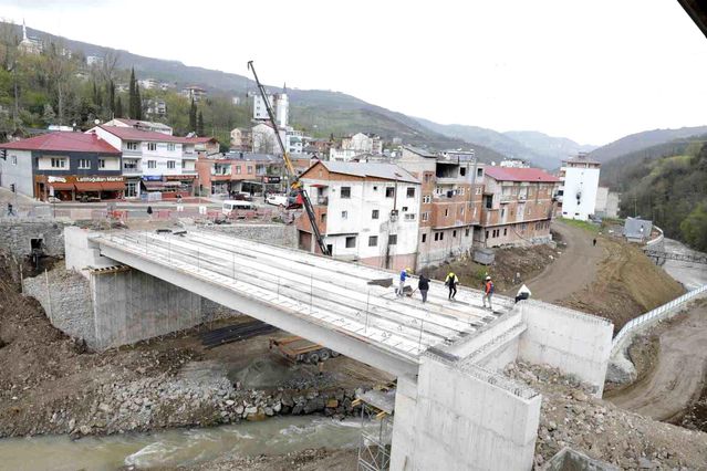 https://foto.haberler.com/haber/2026/04/15/dortyol-akpinar-erikli-ulasim-baglantisini-19750476_osd.jpg