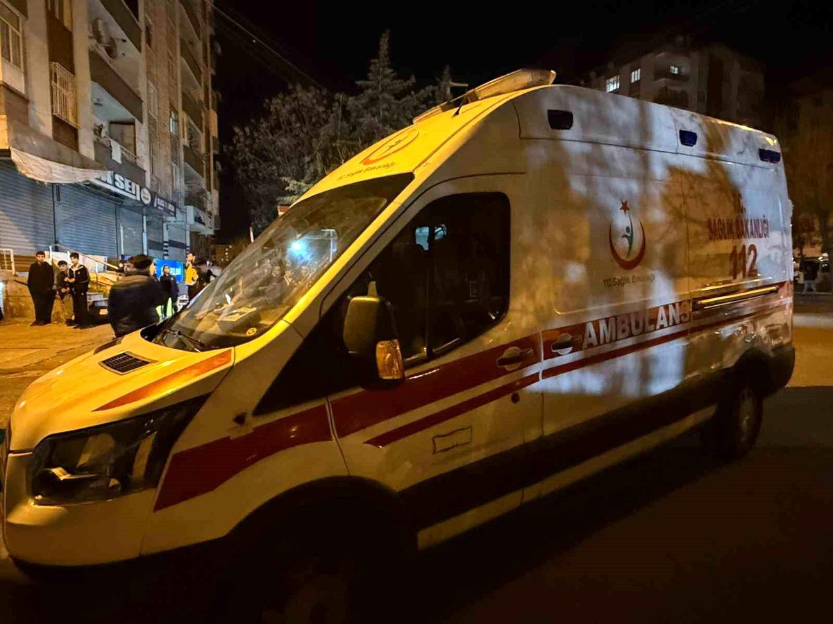 Eşini ve kızını silahla yaraladı, kahvehaneye gidip kendini ihbar etti