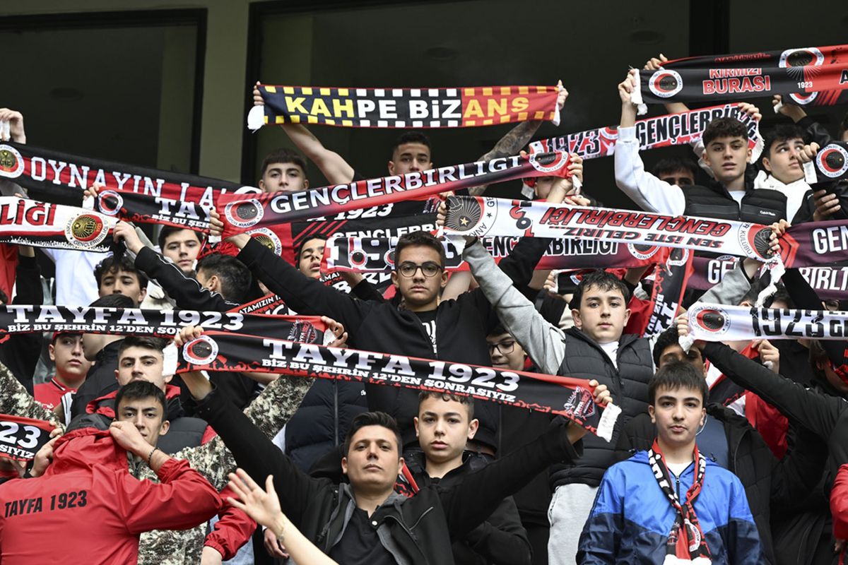 Gençlerbirliği'nden Galatasaray'a sunulan 5 bin 200 liralık biletler için savunma