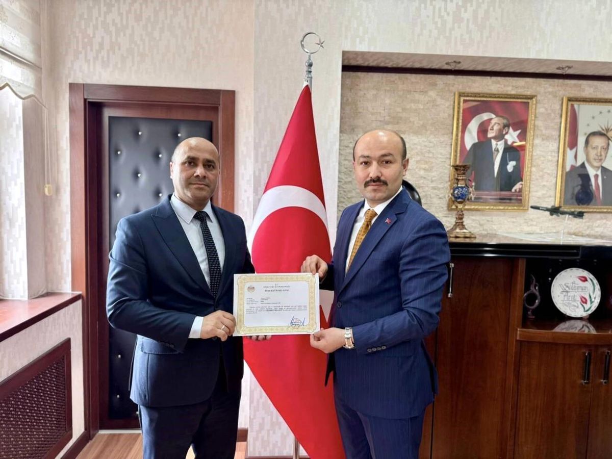 Güzelyurt'ta özverili kamu çalışanlarına başarı belgesi