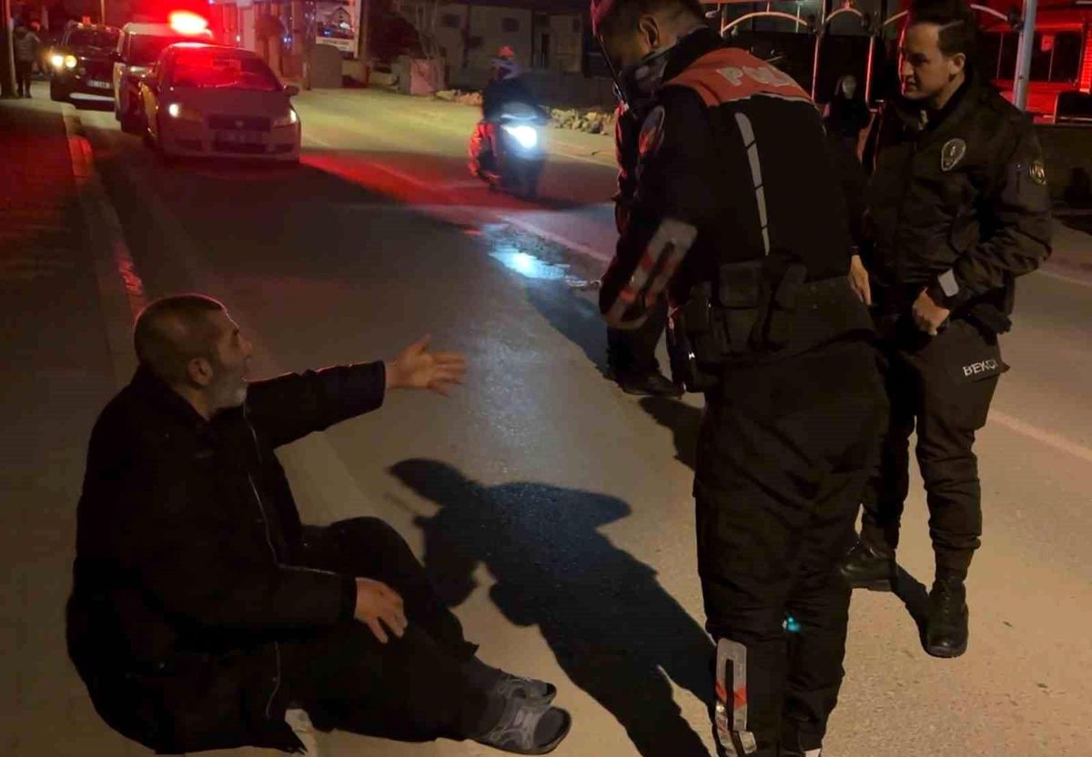 Husumetli komşular arasında mahkeme kararı sonrası kavga: 2 yaralı