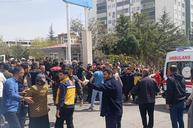 kahramanmarasta okula silahli 19751704 8962 2 m