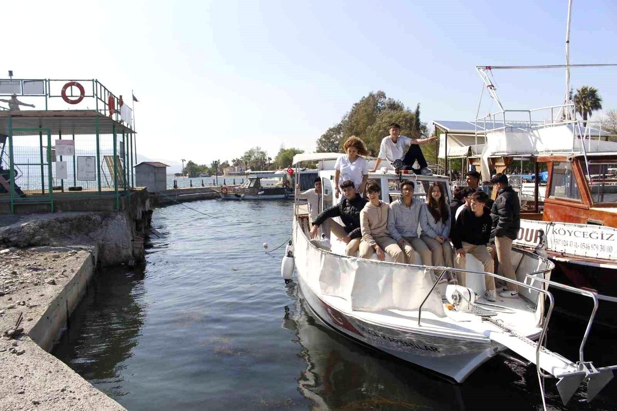 Köyceğiz Gölü'nde incelemelerde bulunuldu