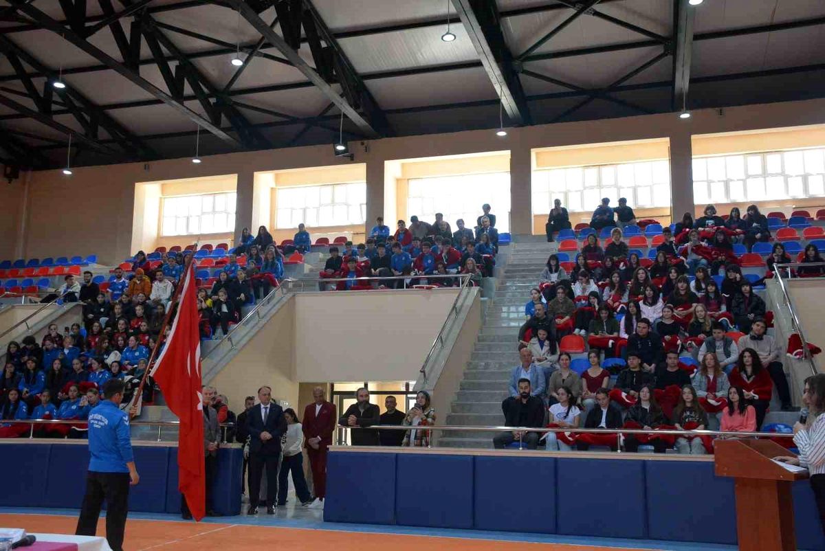 A Milli Kadın Futbol Takımı, Sinop'ta öğrencilerle buluştu