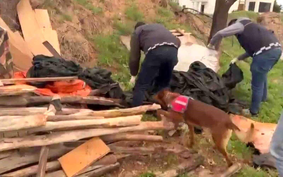 Aksaray'da çuval içine gizlenmiş 11 bin adet uyuşturucu hap ele geçirildi: 3 tutuklama