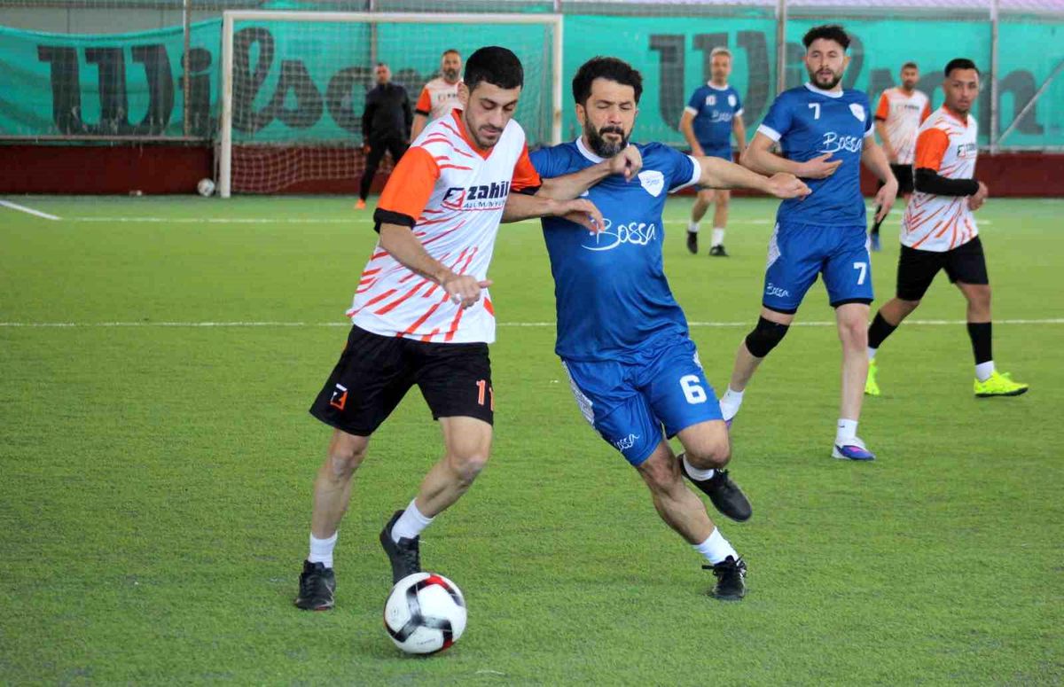 AOSB Futbol Turnuvası'nda üçüncü hafta