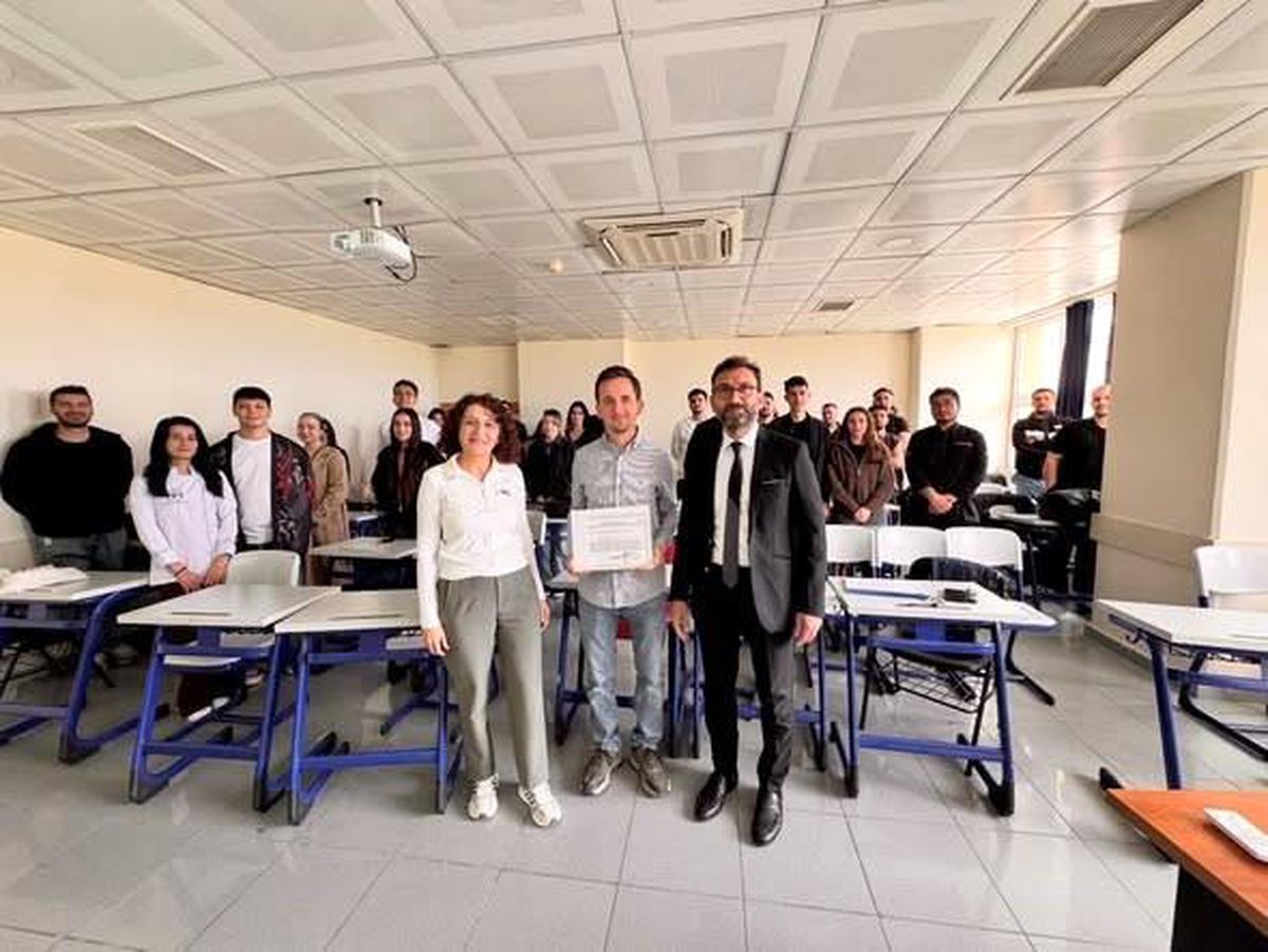 Burhaniye'de yemek fotoğrafçılığı eğitimi