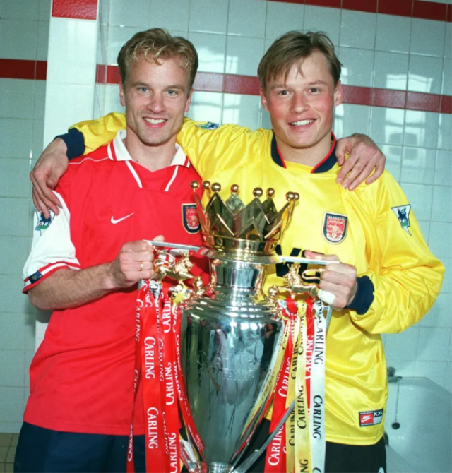 Futbol Dünyası Yasta: Arsenal’ın Efsane Kalecisi Alex Manninger Hayatını Kaybetti 4 futbol dunyasi yasta arsenalin b1515fe4e2 7156 2 m