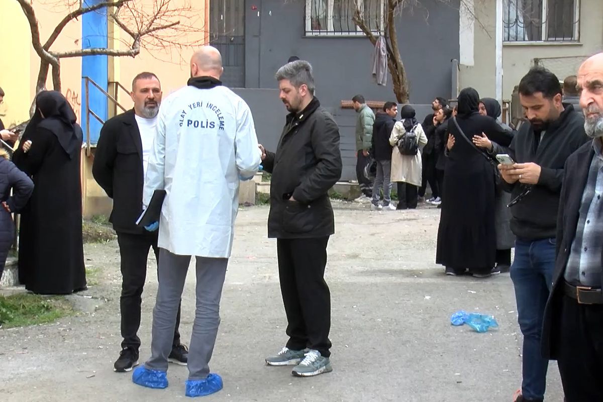 Kartal'da 5. katta yalnız yaşayan kadın bıçaklanarak öldürüldü