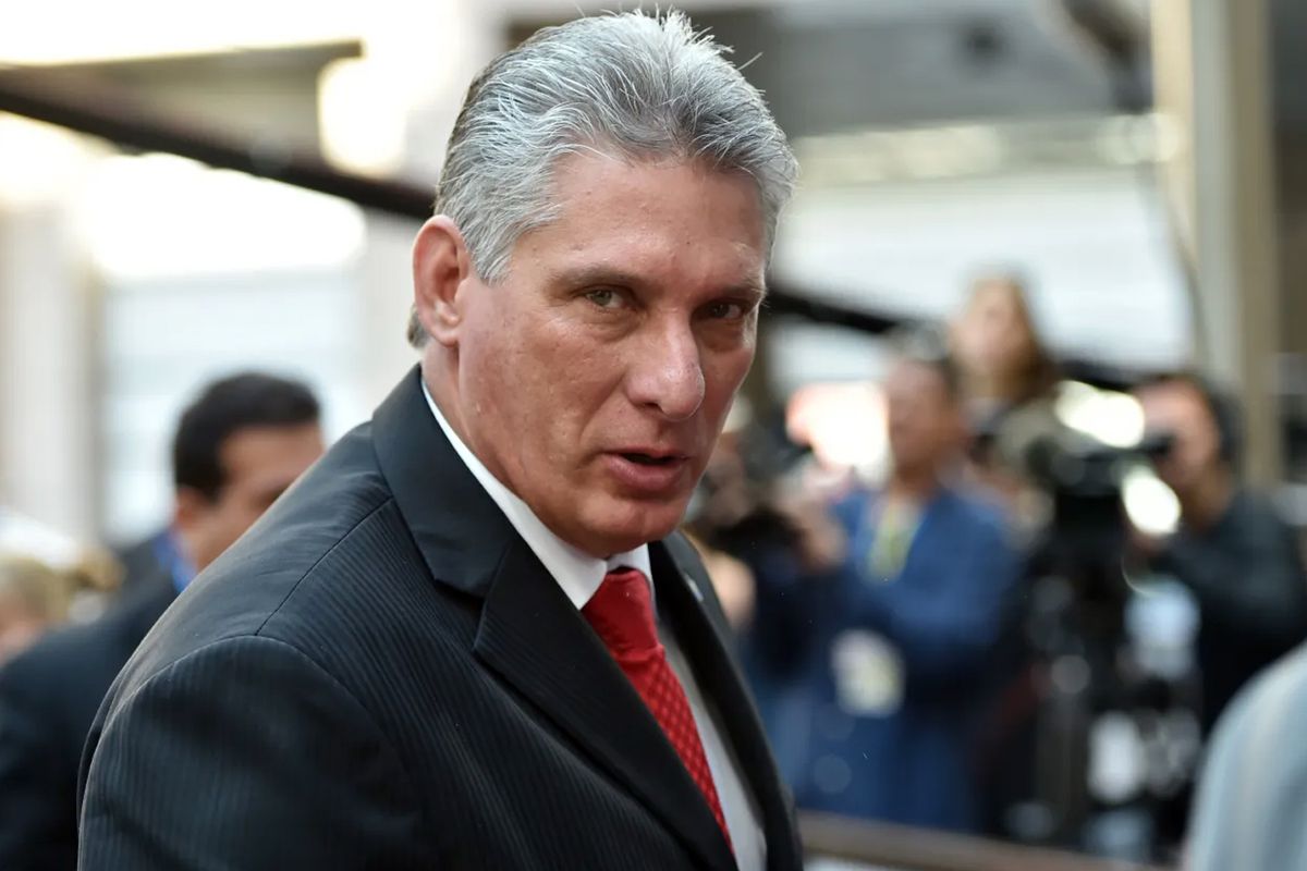 Küba lideri Canel, ABD'nin askeri saldırısının ihtimal dahilinde olduğunu söyledi