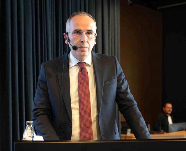 Perçin: “Borç stokumuz 17 milyardan 6,7 milyara düştü”