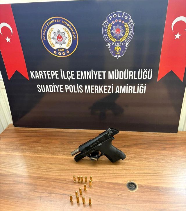 seyir halindeki aractan ates acildi okula mer 19756642 o