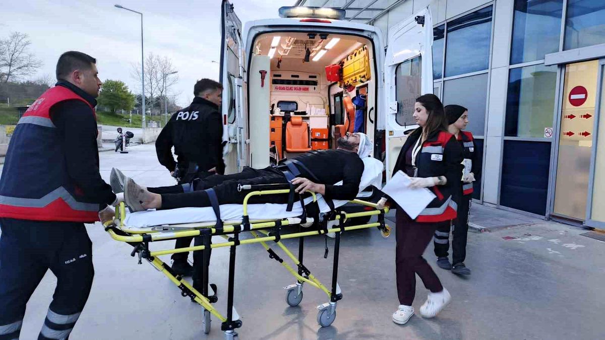 Bafra'da bıçaklı kavda: 1 yaralı