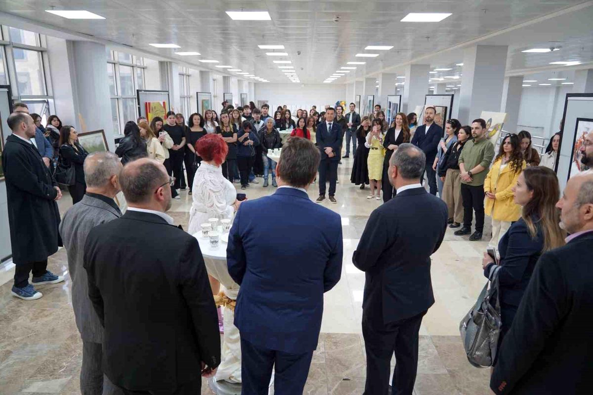 BARÜ'de Dünya Sanat Günü çeşitli etkinliklerle kutlandı