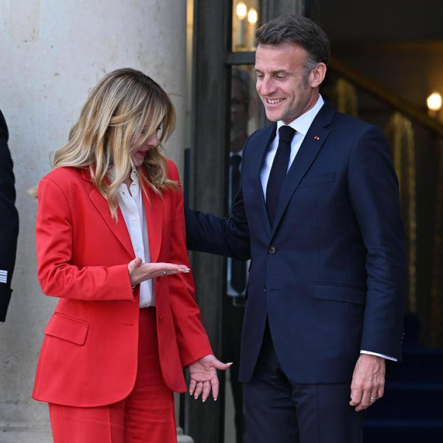 fransada first ladyyi cileden 50a9a6c0ba 9813 5 m