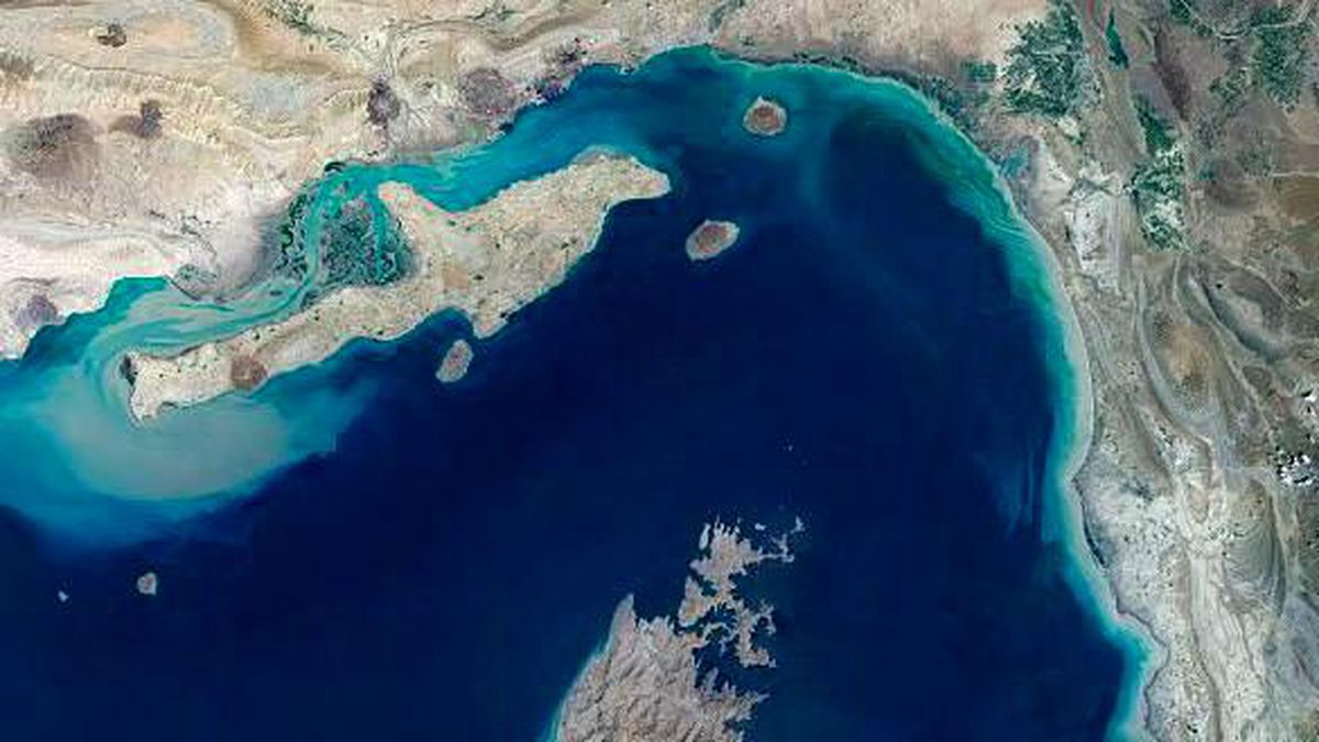 İran, Hürmüz Boğazı'nı açtığını duyurdu