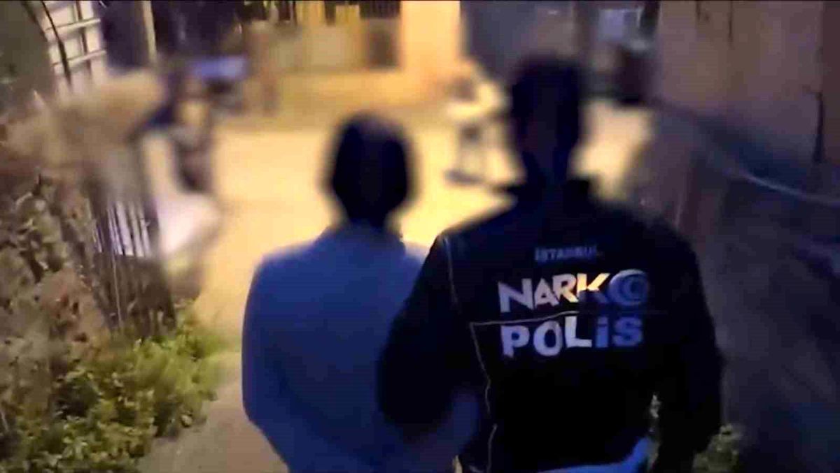 İstanbul'da 7 ilçede eş zamanlı uyuşturucu operasyonu: 19 gözaltı