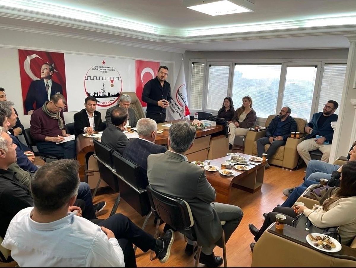 İZMİRMARAŞDER güven tazeledi, Safa Narlı yeniden başkan seçildi