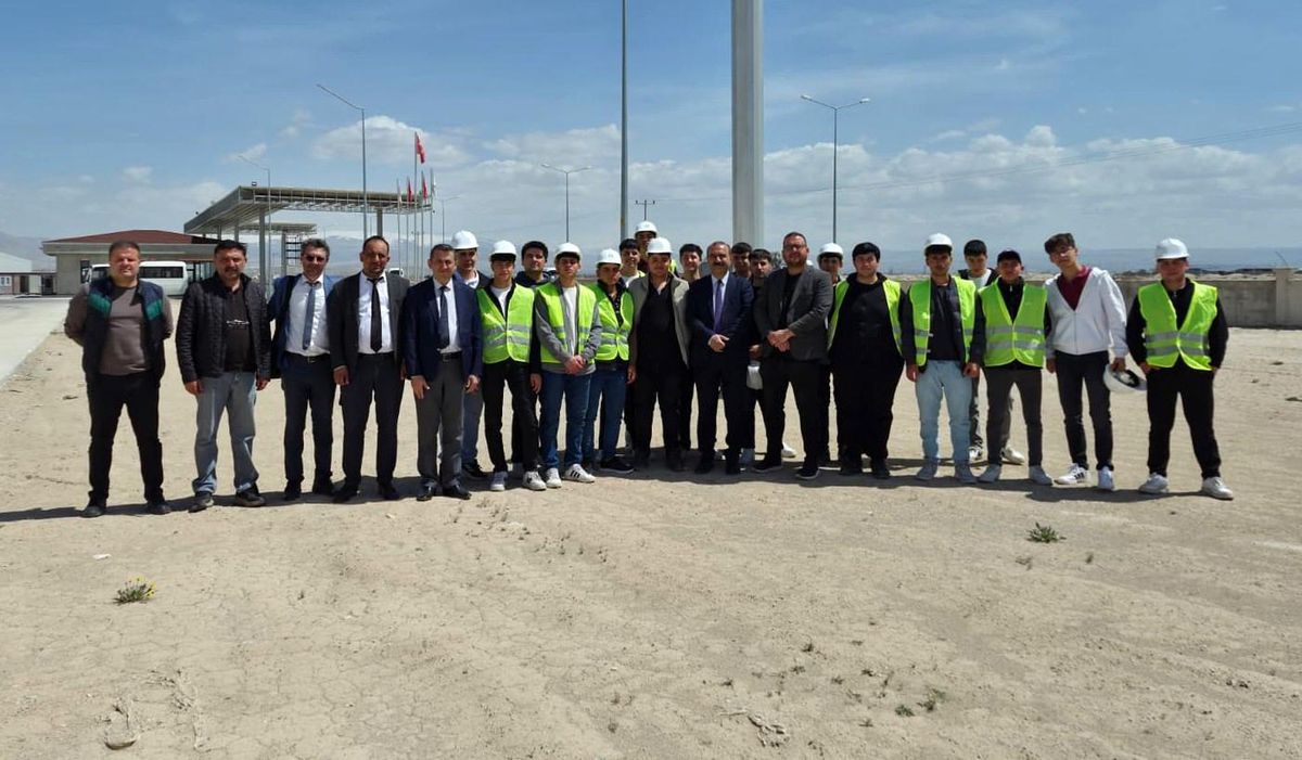 Meslek lisesi öğrencilerine teknik gezi desteği