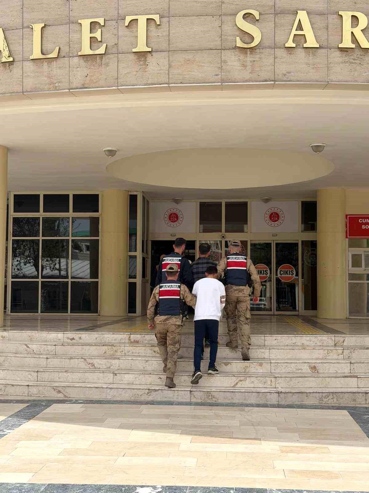 Provokatif içeriklerin yer aldığı sosyal medya grubunun kurucusu tutuklandı