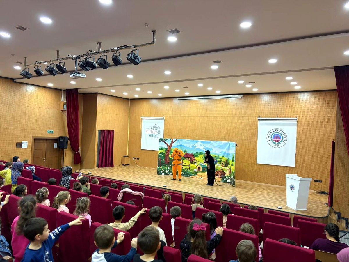Simav'da 4-6 yaş Kur'an kursu öğrencileri tiyatroyla buluştu