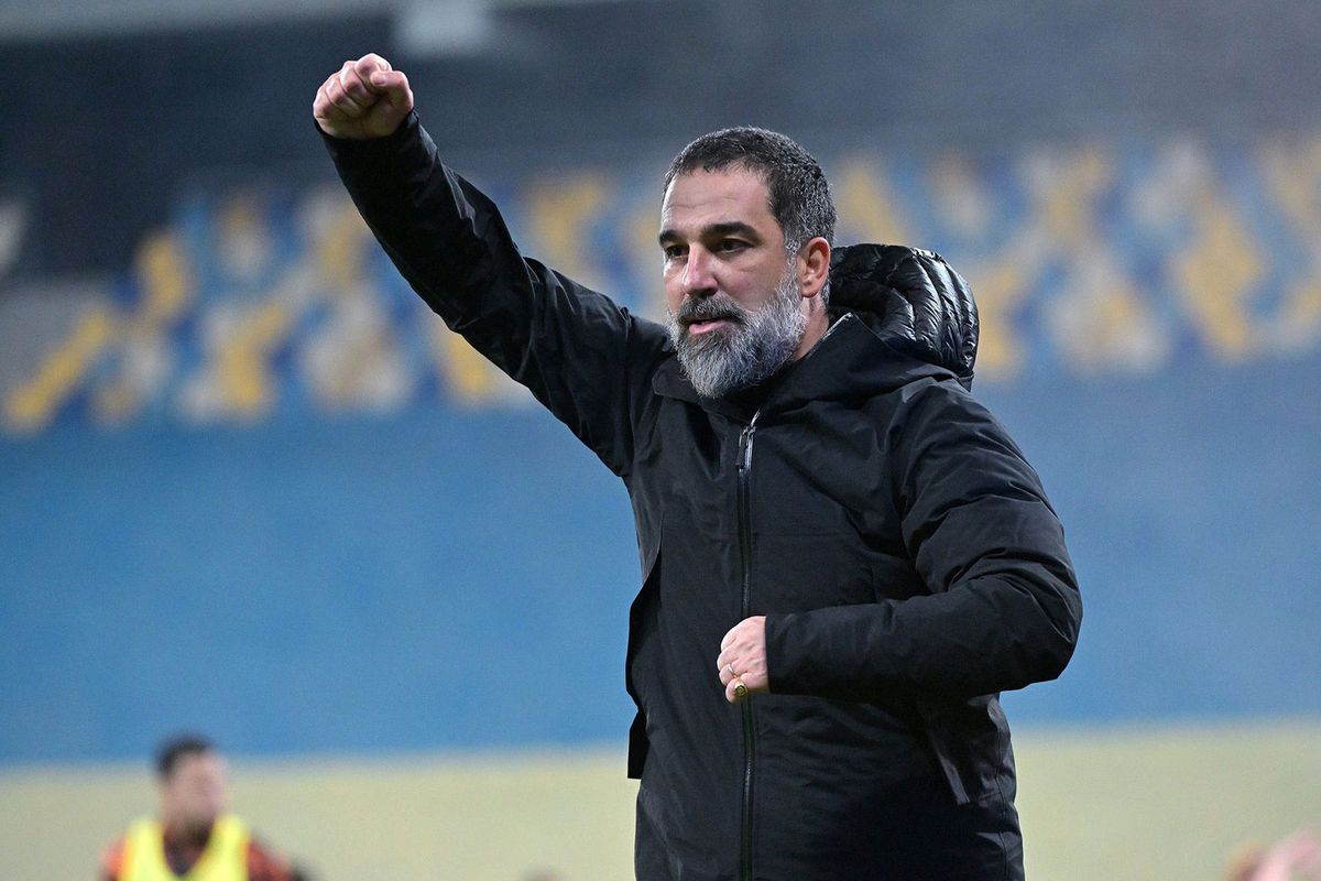 Takımını Avrupa'da yarı finale çıkara Arda Turan tarihe geçti