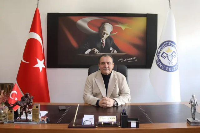 usak esme belediye baskani ve 19757187 8233 1 m