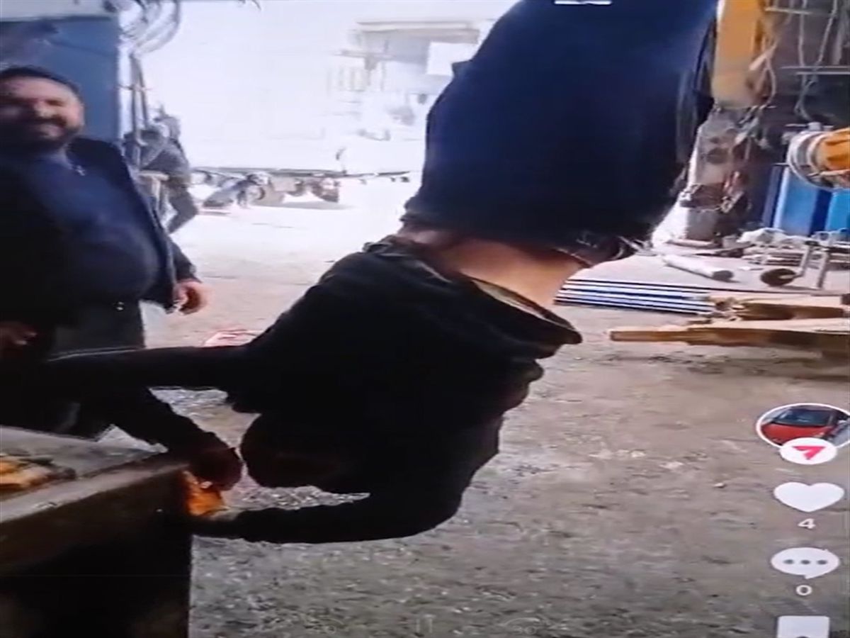 Ayağından vince asılan zihinsel engelli işçiye eziyet davasında 3 sanığa tahliye