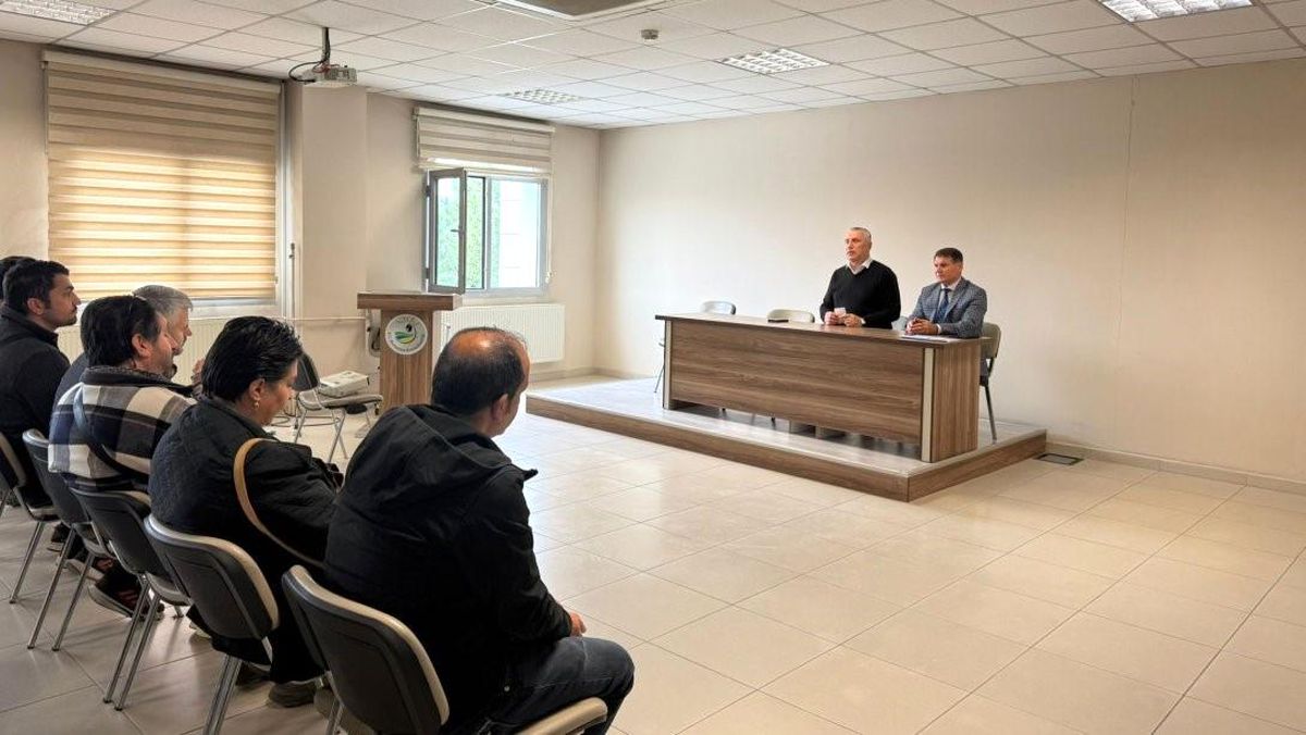 Burhaniye'de bağımlılıkla mücadele toplantısı yapıldı