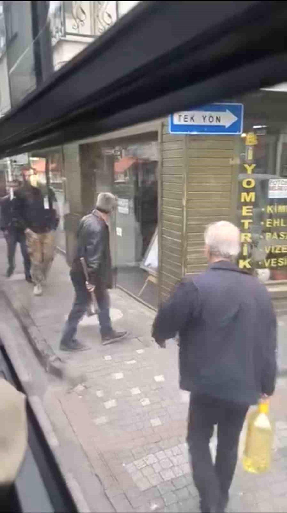 Bursa'da trafikte baltalı dehşet