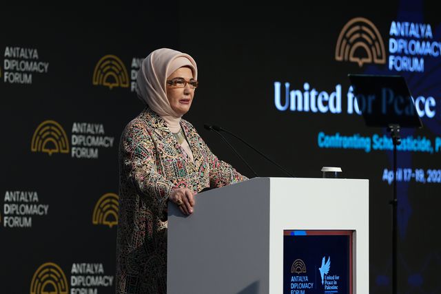 emine erdogan dan filistinli cocuklarin egiti 2 19761613 o